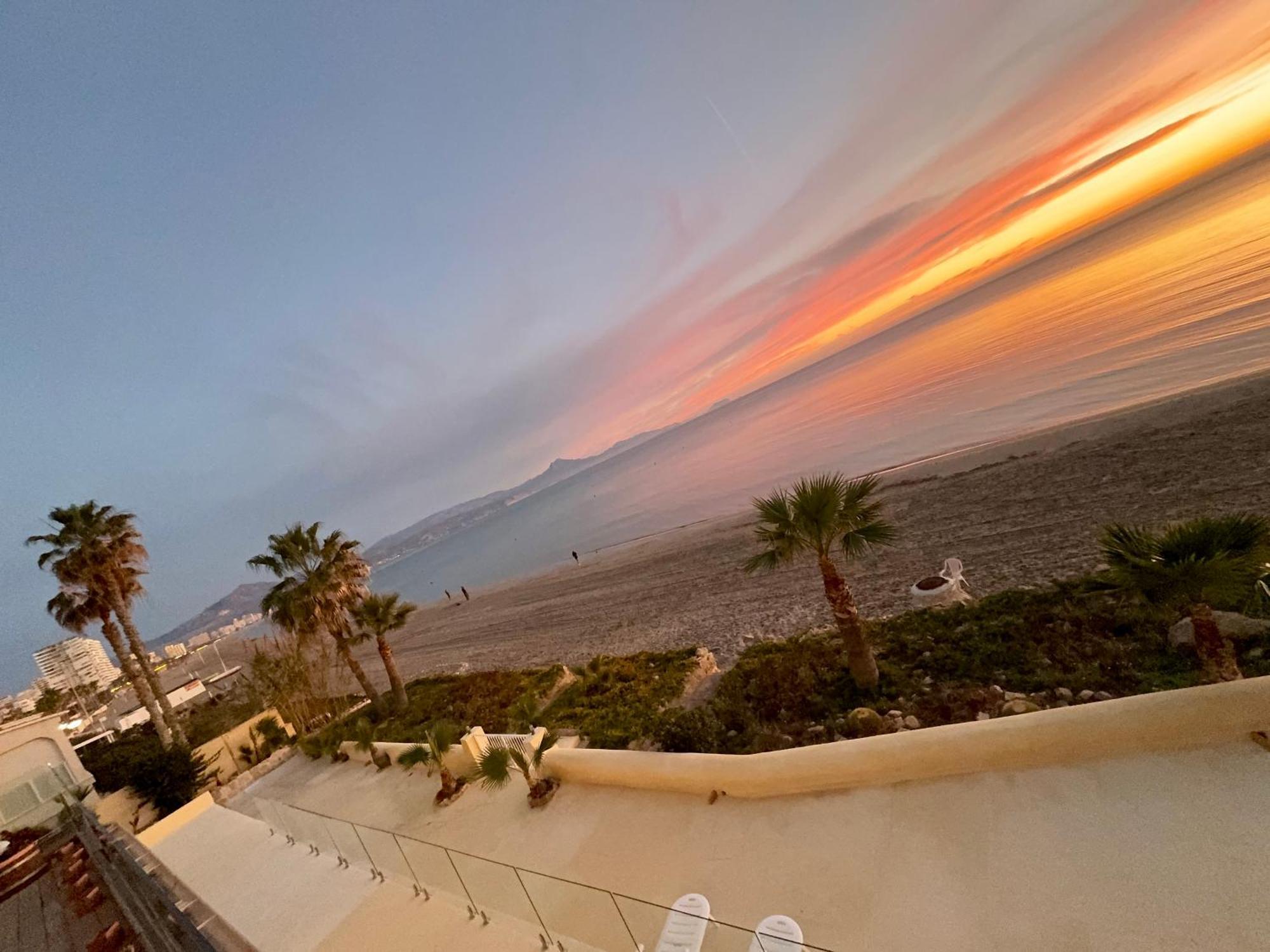 Maravilloso Apartamento Amanecer Cabo A Pie De Playa Y Mar En Chalet Roquetes Alicante Exterior photo